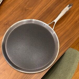 HexClad Hybrid Griddle Pan